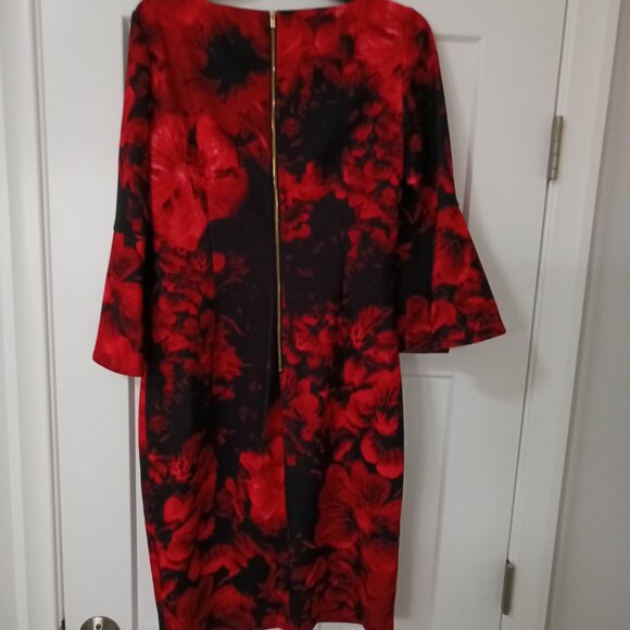 Calvin Klein Dress size 10 Red and Black with three-quarter bell sleeves - Picture 5 of 7